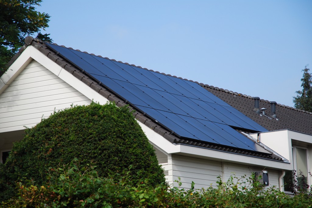 Zonnepanelen op dak in Voorschoten